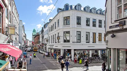 Lækkert nyrenoveret kontor på Strøget udlejes til revisor, advokat, bogholder el lign